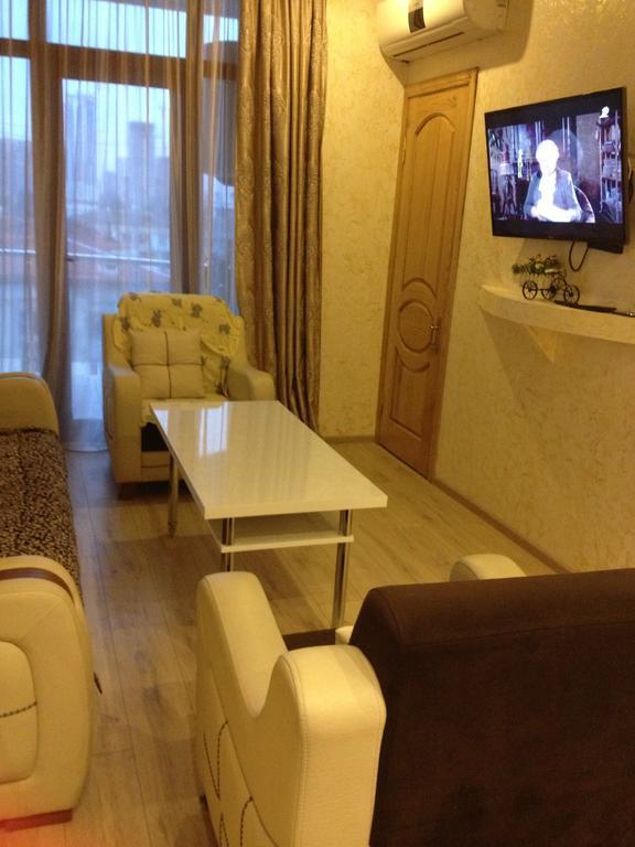 Tamuna Apartment Batumi Room photo